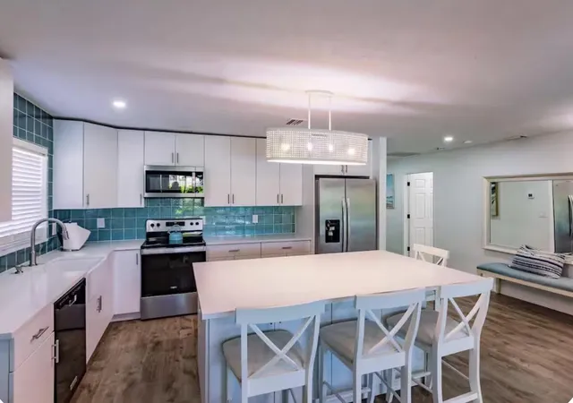 Photo 10 of Single family home for sale at 705 N 103rd Avenue, Naples, FL 34108 | MLS# B26022711 | Listing updated on 2026-10-08
