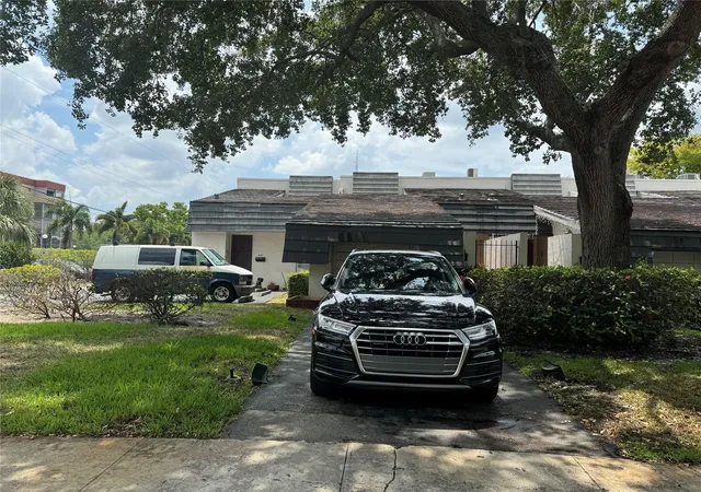 Photo 2 of Single family home for sale at 455 Nw 68th Avenue #702, Plantation, FL 33317 | MLS# B26022725 | Listing updated on 2026-10-01
