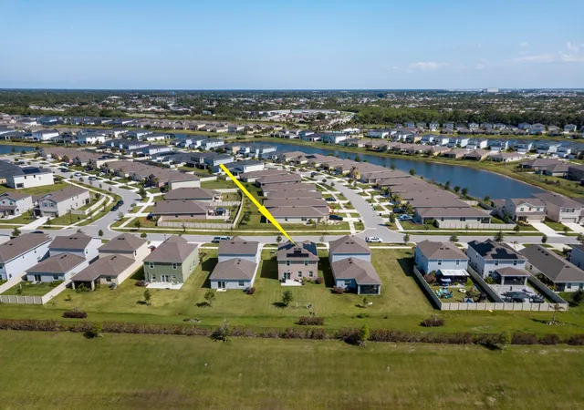 41st image of 10930 Sw Vasari Wy, Port St Lucie, FL 34987 | MLS# B26022739