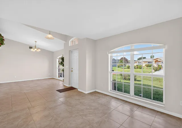 4th image of 1885 Sw Morelia Ln, Port St Lucie, FL 34953 | MLS# B26022740