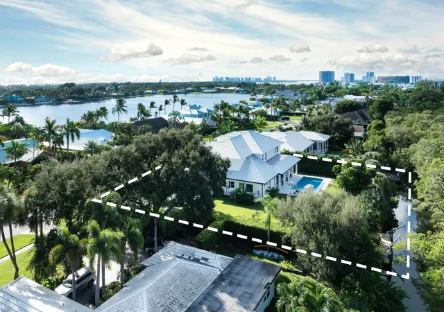 5th image of 11823 Lake Shore Pl, North Palm Beach, FL 33408 | MLS# B26022750