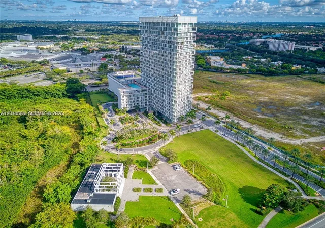 4th image of 2000 Metropica Wy #2304, Sunrise, FL 33323 | MLS# A12010564