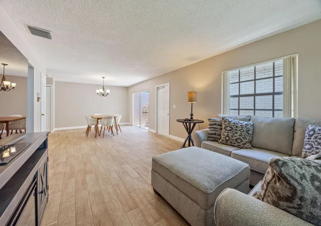 5th image of 10168 S 43Rd Trl Trl S #318, Boynton Beach, FL 33436 | MLS# B26022786