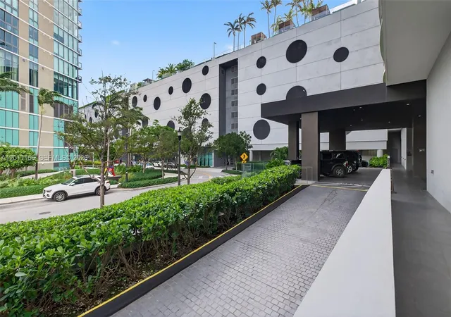 2nd image of 3131 Ne 7Th Ave #4503, Miami, FL 33137 | MLS# A12011166