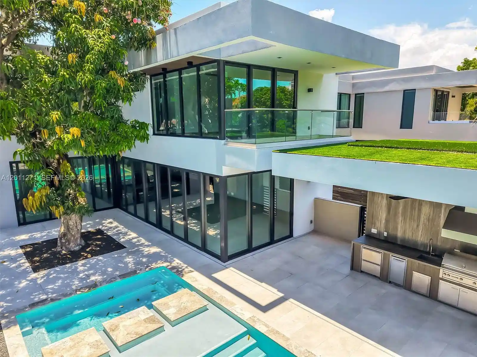 Photo 1 of Single family home for sale at 125 Sw 29th Road, Miami, FL 33129 | MLS# A12011271 | Listing updated on 2026-10-26