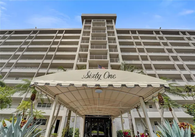 4th image of 575 Oaks Ln #508, Pompano Beach, FL 33069 | MLS# A12010848