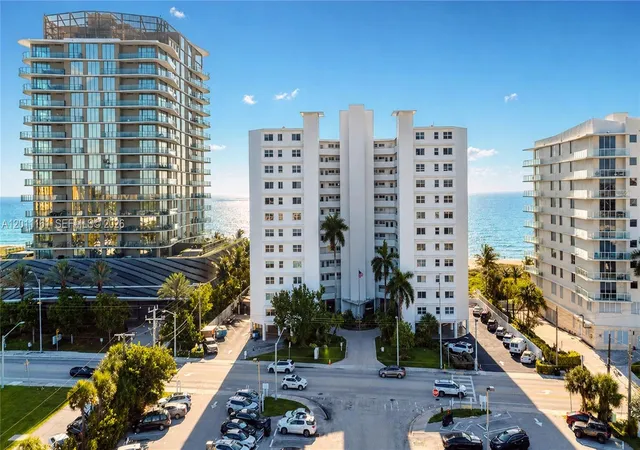 2nd image of 710 N Ocean Blvd, Pompano Beach, FL 33062