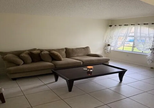 11th image of 20525 Sw 2nd St, Pembroke Pines, FL 33029 | MLS# B26022889