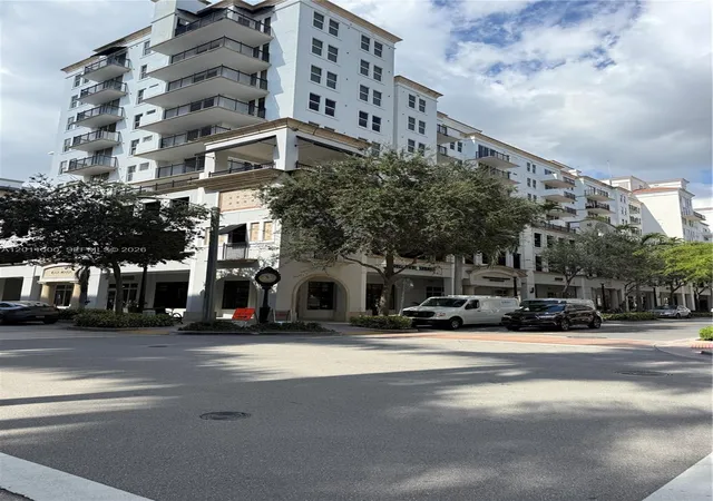 3rd image of 4100 Salzedo St #811, Coral Gables, FL 33146 | MLS# A12011500