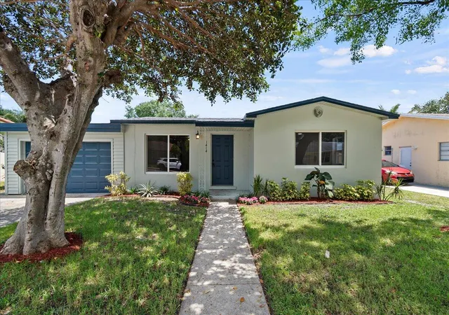 Single family home for sale at 1414 S North St, Lake Worth Beach, FL 33460 | MLS# B26023027