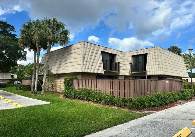 Photo 2 of Sale Pending at 5718 57th Way, West Palm Beach, FL 33409 | MLS# B26023038 | Listing updated on 2026-09-20