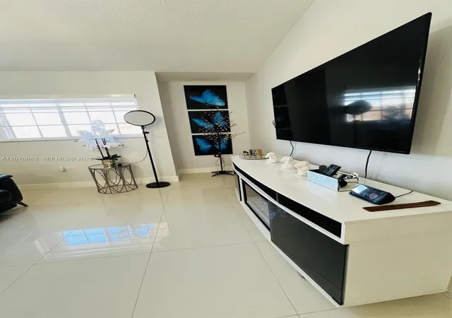 3rd image of 7817 W 36Th Ave #204, Hialeah, FL 33018 | MLS# A12010982