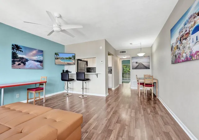 3rd image of 3120 Cynthia Ln #207, Lake Worth, FL 33461 | MLS# B26023298