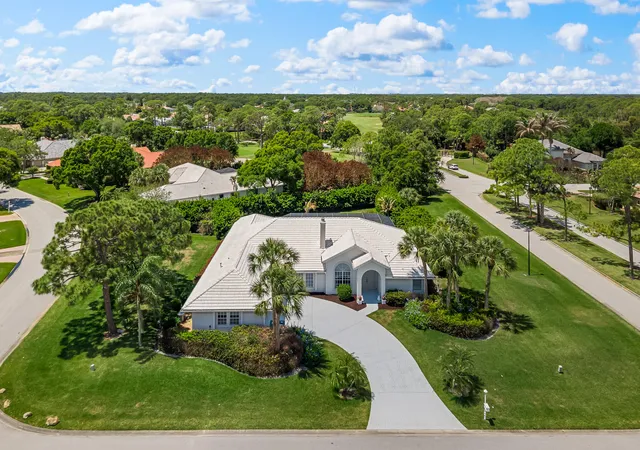 Homes for sale in Port Saint Lucie, FL | 1402 Sw Osprey Cvs, Port Saint Lucie, FL 34986 | MLS# B26023408
