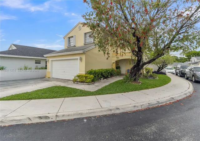 2nd image of 375 W Riverbend Dr, Sunrise, FL 33326 | MLS# A12011974