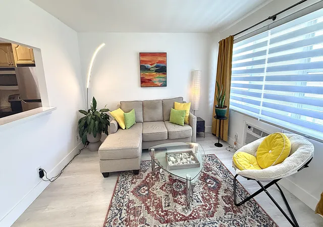 Photo 2 of Sale Pending at 78 Harwood H Crescent, Deerfield Beach, FL 33442 | MLS# B26023458 | Listing updated on 2026-10-07