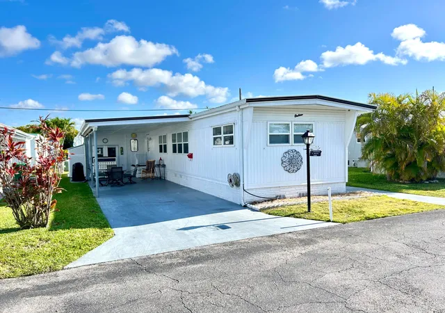 2nd image of 3233 State St, Hollywood, FL 33021 | MLS# B26023496