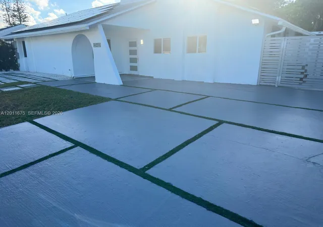 Single family home for sale at 20420 SW 122nd Place, Miami, FL 33177 | MLS# A12011675