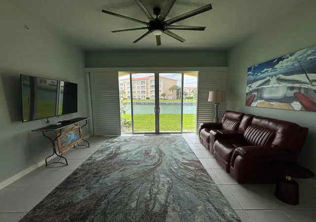 4th image of 18 W Harbour Isle Dr W, Fort Pierce, FL 34949