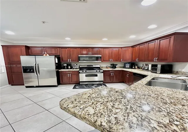 5th image of 2900 Nw 125Th Ave #3105, Sunrise, FL 33323 | MLS# A12012106