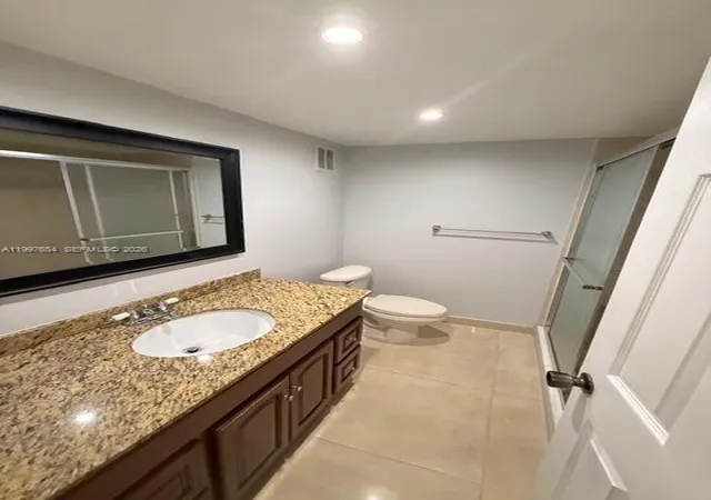 8th image of 100 Lakeview Dr #115, Weston, FL 33326 | MLS# A11997654