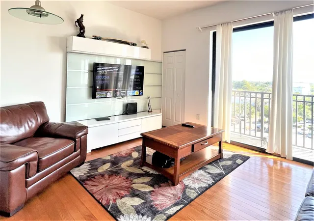 4th image of 511 Lucerne Ave #616, Lake Worth Beach, FL 33460 | MLS# B26023718