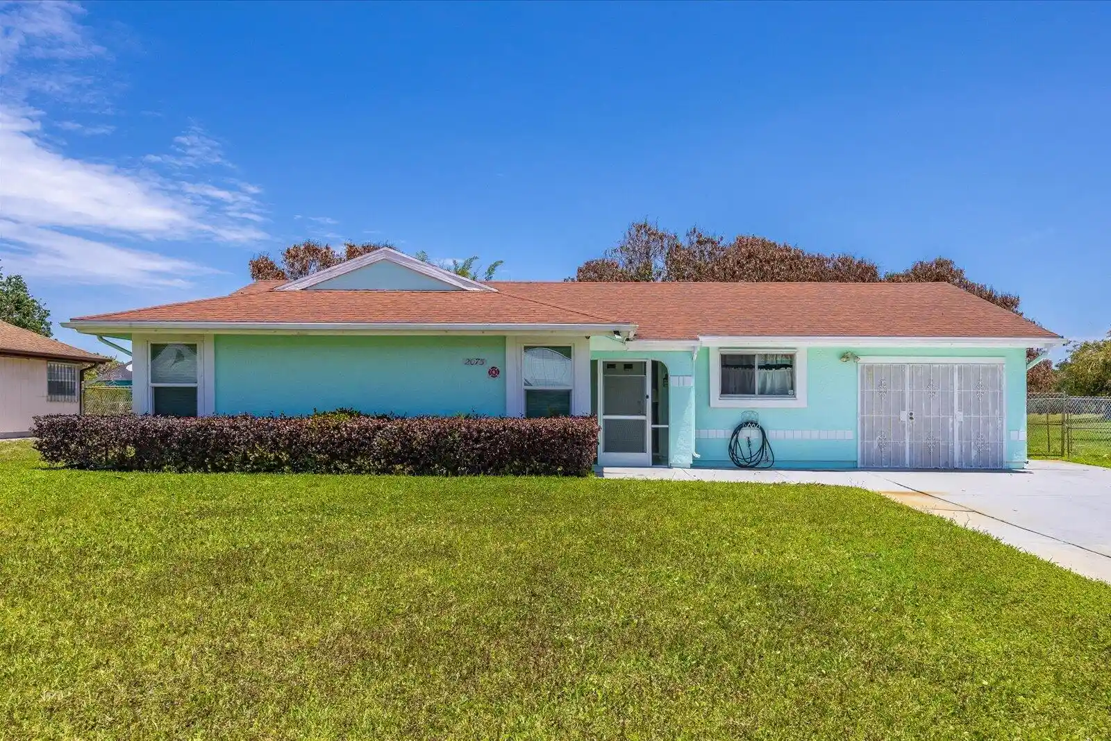 Photo 1 of Single family home for sale at 2073 Se Rainier Rd, Port Saint Lucie, FL 34952 | MLS# B26023767 | Listing updated on 2026-10-30