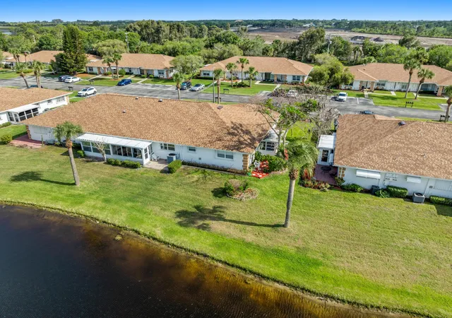 4th image of 1234 S Lakes End Dr, Fort Pierce, FL 34982