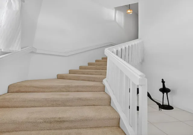 3rd image of 5366 Venetia Ct #E, Boynton Beach, FL 33437 | MLS# B26023862