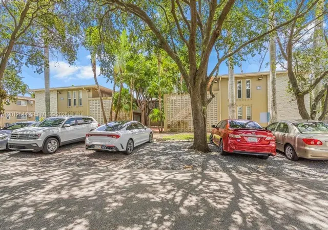 5th image of 6330 Sw 79Th St, Miami, FL 33143