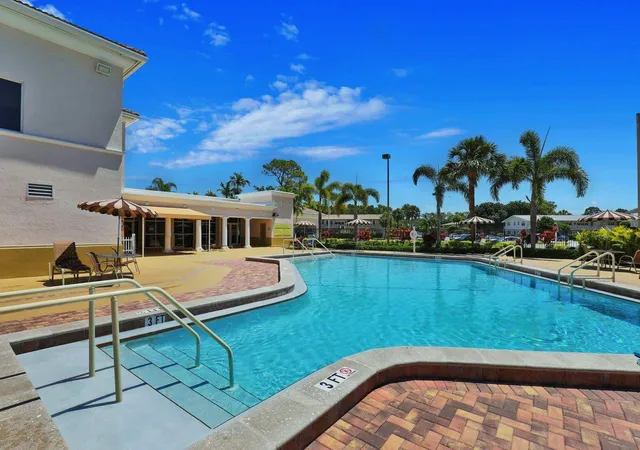 32nd image of 160 Easthampton, West Palm Beach, FL 33417 | MLS# B26023980