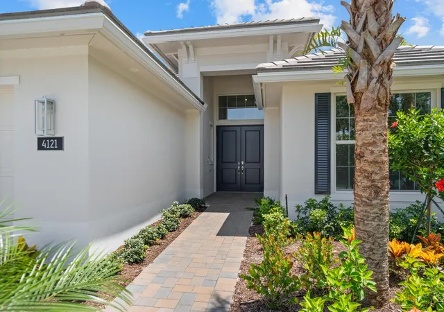 Photo 3 of Sale Pending at 4121 Lucaya Pointe Way, Vero Beach, FL 32967 | MLS# B26023978 | Listing updated on 2026-09-23