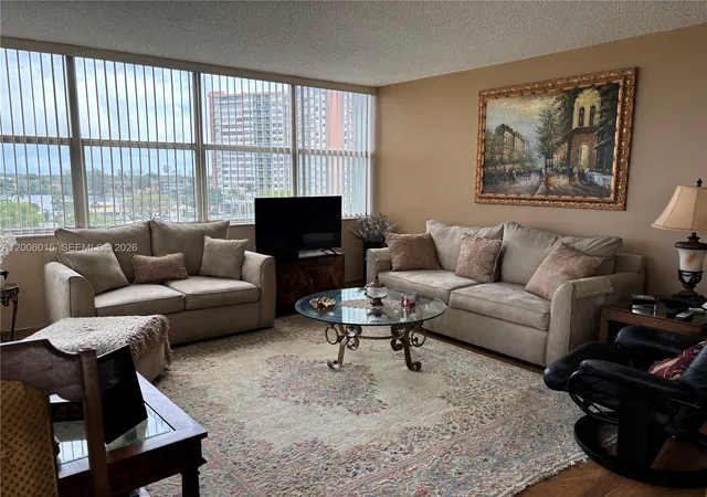 3rd image of 1200 Ne Miami Gardens Dr #606W, Miami, FL 33179 | MLS# A12006015