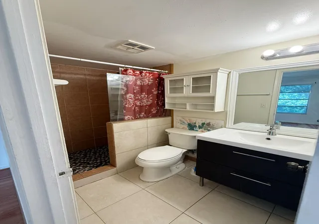 Homes for sale in Lauderhill, FL | 3776 Inverrary Boulevard, Lauderhill, FL 33319 | Houzeo