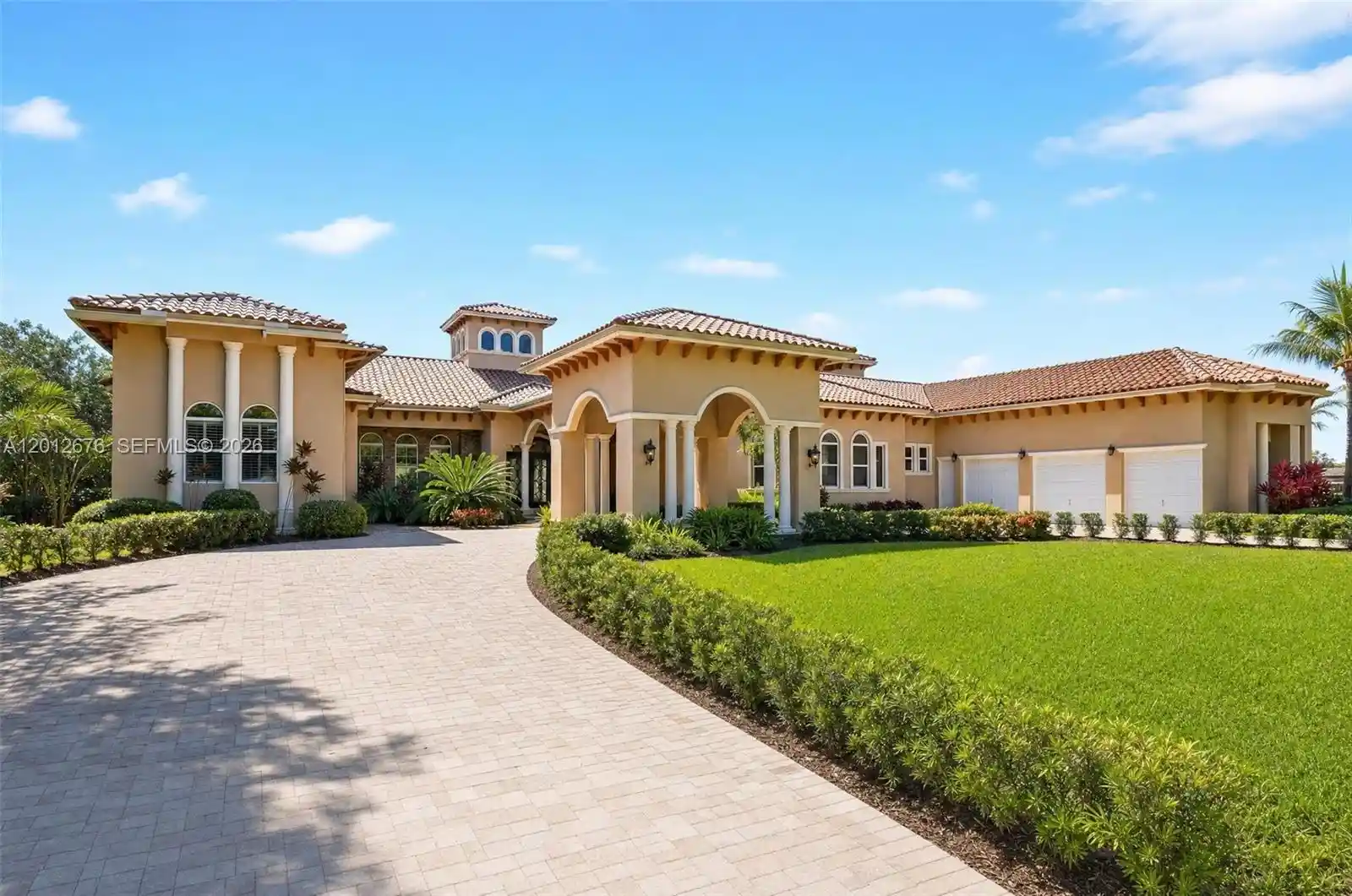 Photo 1 of Mansion for sale at 7480 Sw 100th Street, Pinecrest, FL 33156 | MLS# A12012676 | Listing updated on 2026-10-31