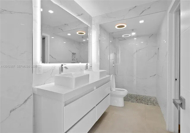 Homes for sale in Aventura, FL | 3675 N Country Club Dr #2008, Aventura, FL 33180 | MLS# A12012307
