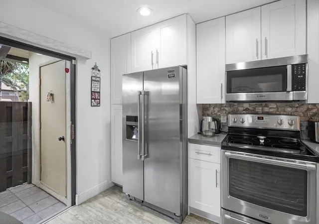 Photo 3 of Condo for sale at 7620 Nw 79th Avenue #J8, Tamarac, FL 33321 | MLS# B26024231 | Listing updated on 2026-09-23