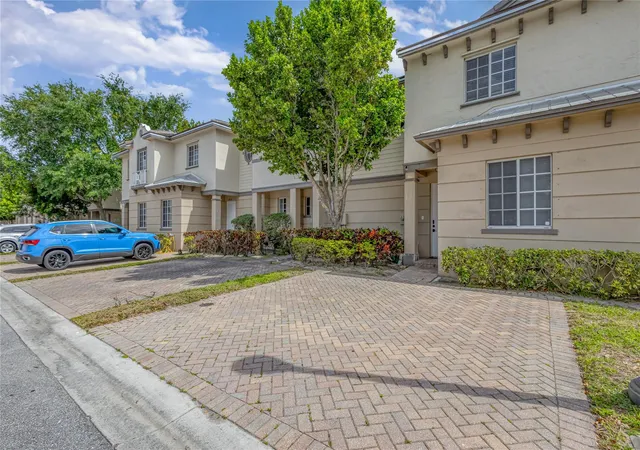 Photo 3 of Townhouse for sale at 2037 Nassau Dr #2037, Riviera Beach, FL 33404 | MLS# B26024317 | Listing updated on 2026-09-23