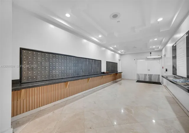 3rd image of 2780 Ne 183Rd St #115, Aventura, FL 33160 | MLS# A12009509