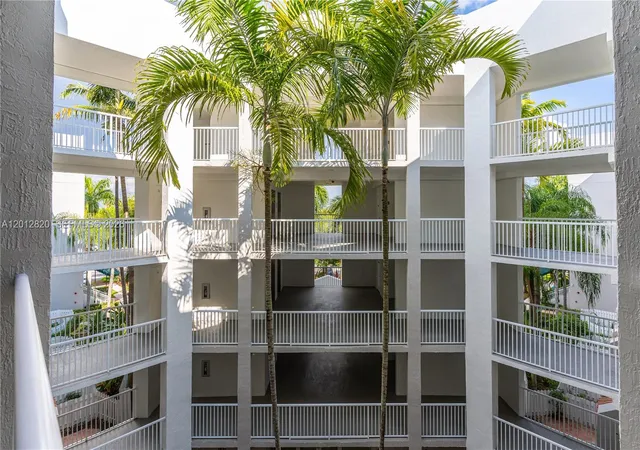 3rd image of 10750 Nw 66Th St #408, Doral, FL 33178 | MLS# A12012820