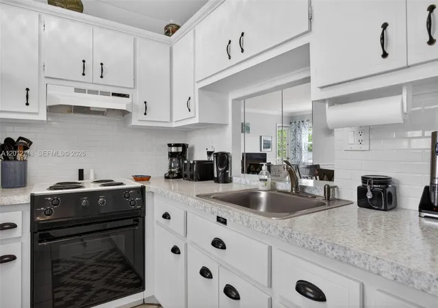 Homes for sale in Lauderhill, FL | 4451 Nw 16Th St, Lauderhill, FL 33313