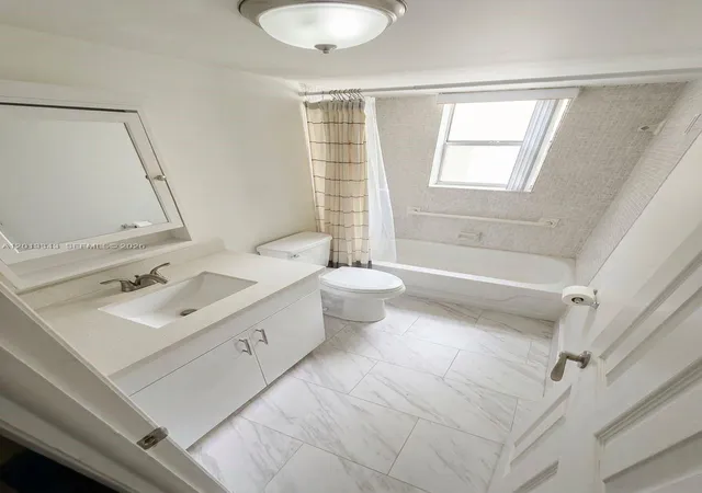 4th image of 1820 Sw 81St Ave #3108, Pompano Beach, FL 33068 | MLS# A12013343