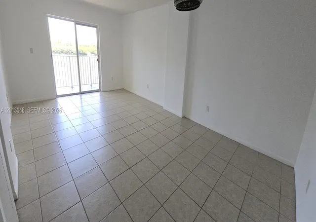 Homes for sale in Miami, FL | 8240 Sw 210Th St, Miami, FL 33189