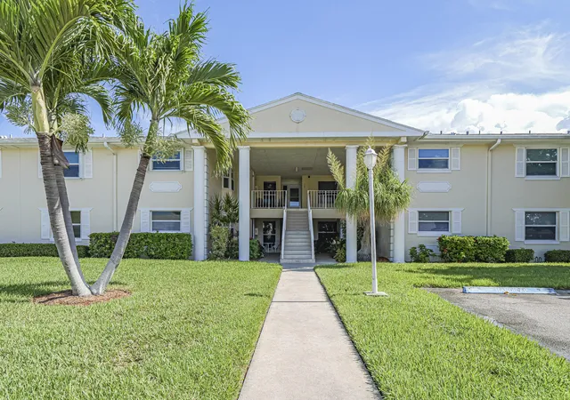 Photo 1 of Condo for sale at 870 Lake Orchid Cir #204, Vero Beach, FL 32962 | MLS# B26024441 | Listing updated on 2026-09-23