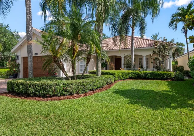 Photo 1 of Single family home for sale at 8465 Belize Pl, Wellington, FL 33414 | MLS# B26024581 | Listing updated on 2026-09-28