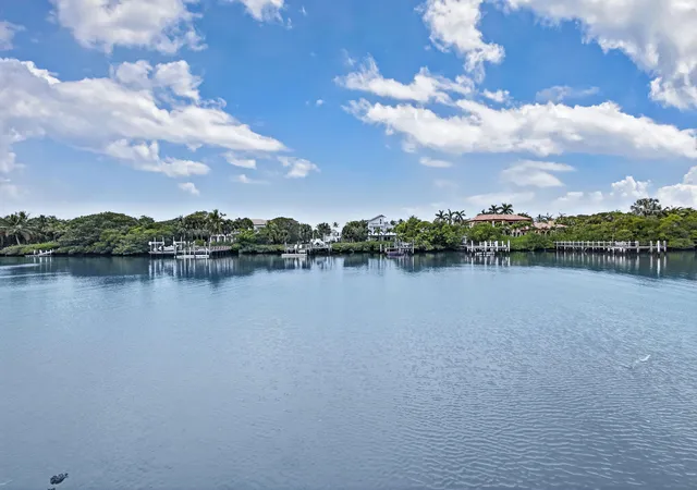 24th image of 4001 S Ocean Blvd #111, Palm Beach, FL 33480 | MLS# B26024614