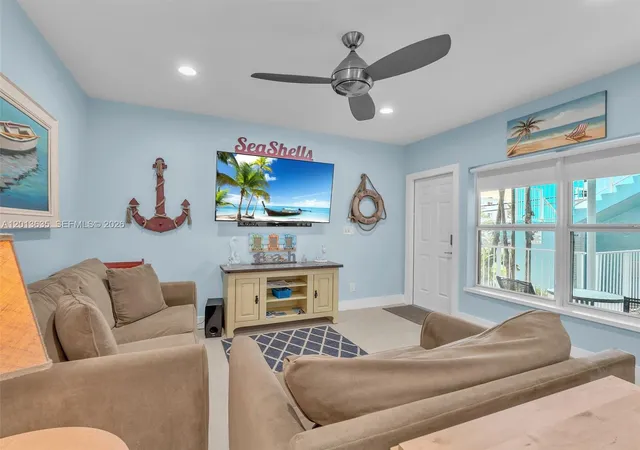 2nd image of 315 Van Buren St, Hollywood, FL 33019