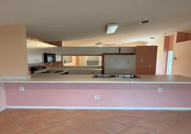 5th image of 606 Nw San Remo Cir, Port St Lucie, FL 34986 | MLS# B26024687