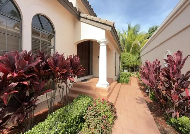 Photo 3 of Sale Pending at 714 Deer Crk Via Genova, Deerfield Beach, FL 33442 | MLS# B26024722 | Listing updated on 2026-09-11