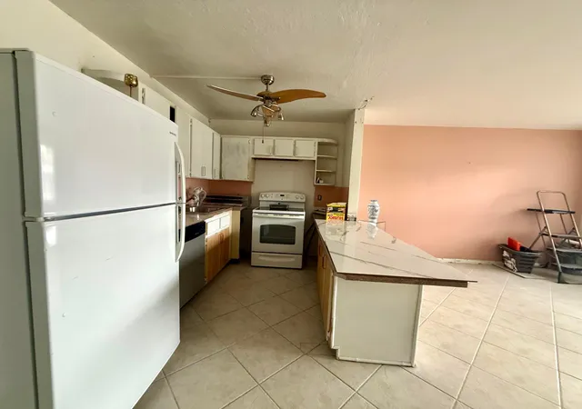 Homes for sale in West Palm Beach, FL | 343 Chatham, West Palm Beach, FL 33417 | MLS# B26024736